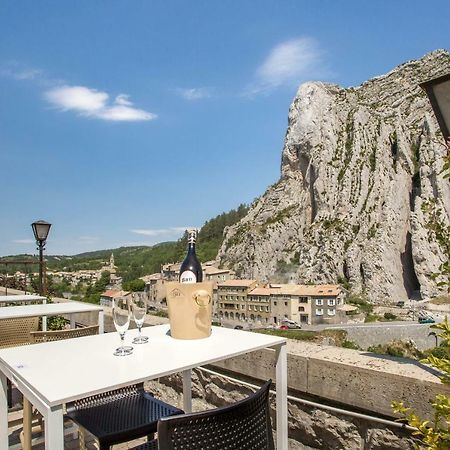 סיסטרון Hotel De La Citadelle מראה חיצוני תמונה
