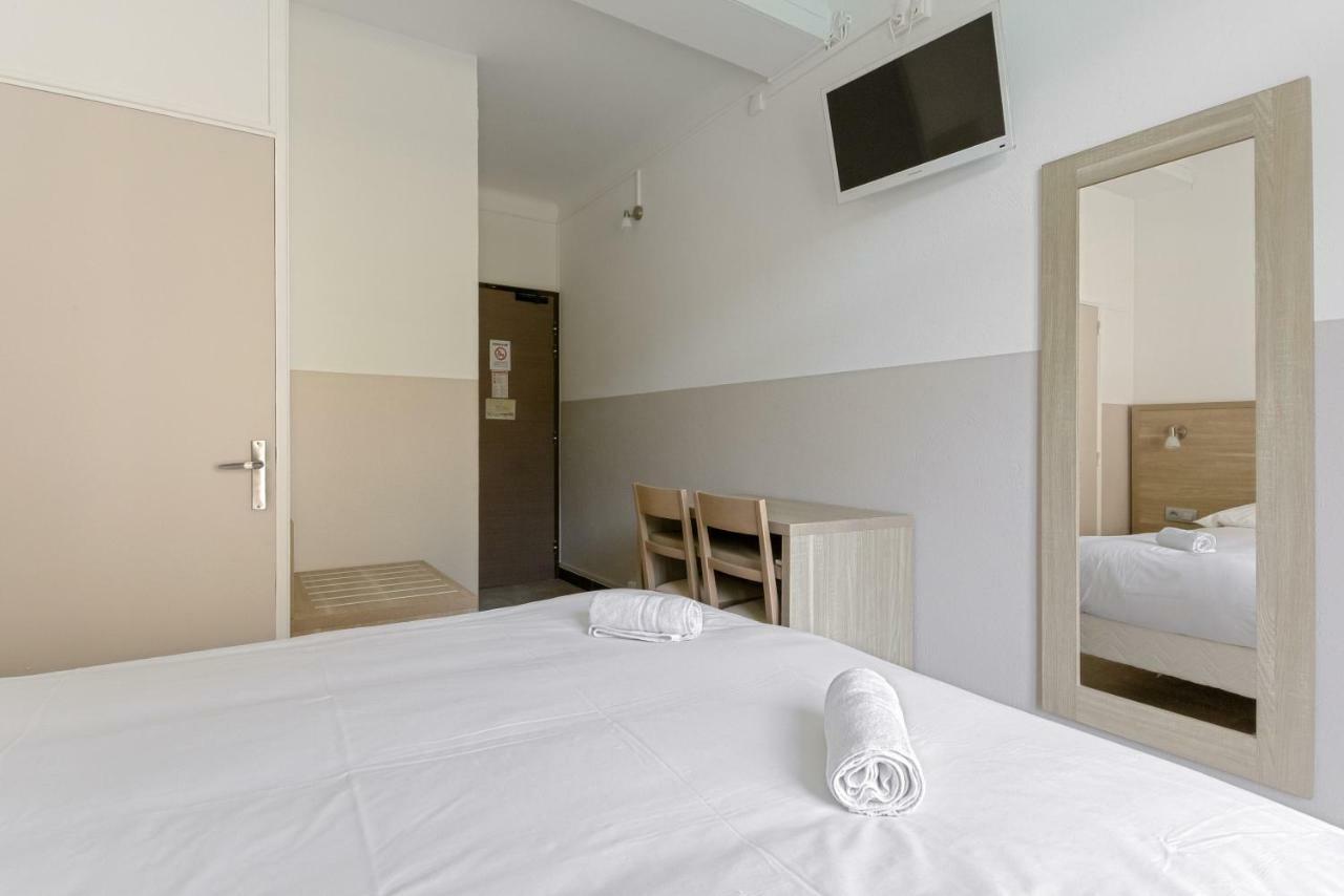 סיסטרון Hotel De La Citadelle מראה חיצוני תמונה