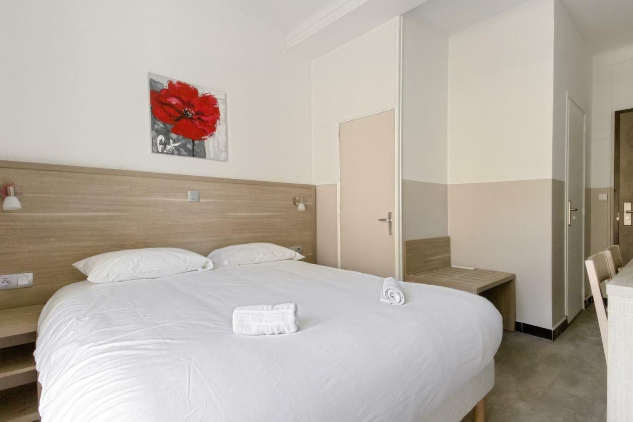 סיסטרון Hotel De La Citadelle מראה חיצוני תמונה