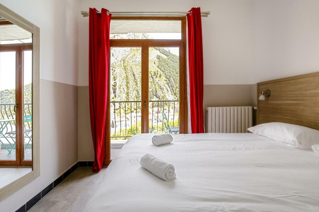 סיסטרון Hotel De La Citadelle מראה חיצוני תמונה