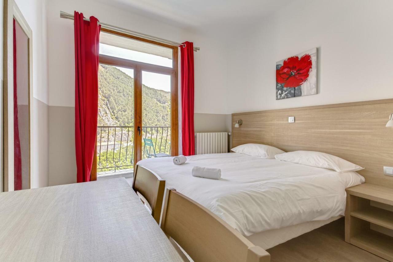 סיסטרון Hotel De La Citadelle מראה חיצוני תמונה